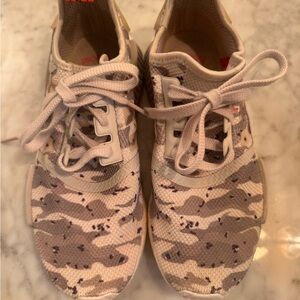 Adidas Cream & Grey Boost Sneakers